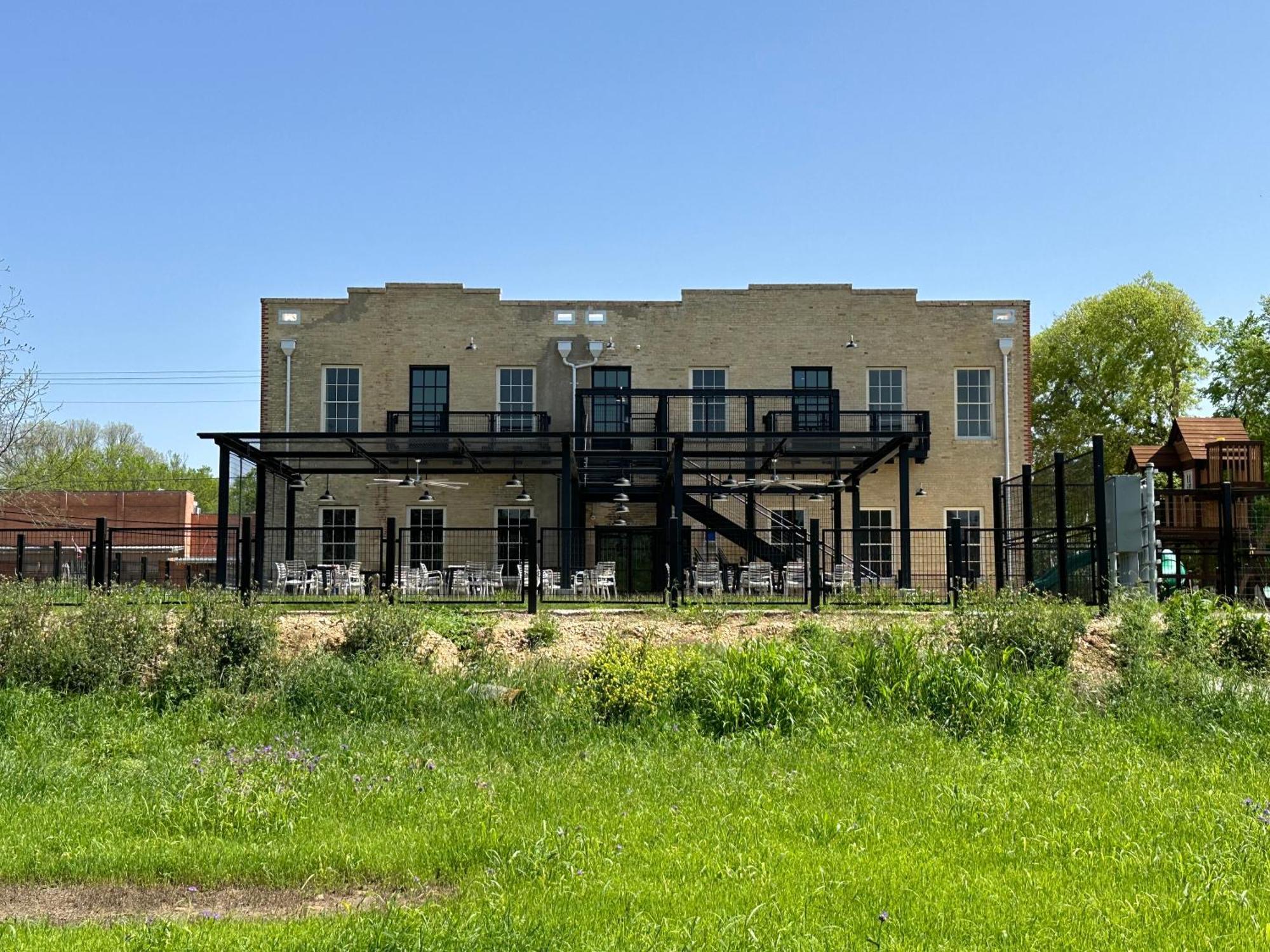 Western 1924 Luxury Lofts Martindale Exteriör bild